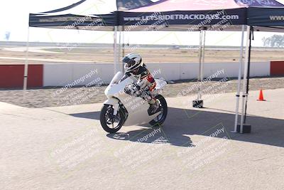 media/Nov-03-2025-Lets Ride (Mon) [[4d74c1c4d3]]/B Group/Grid/